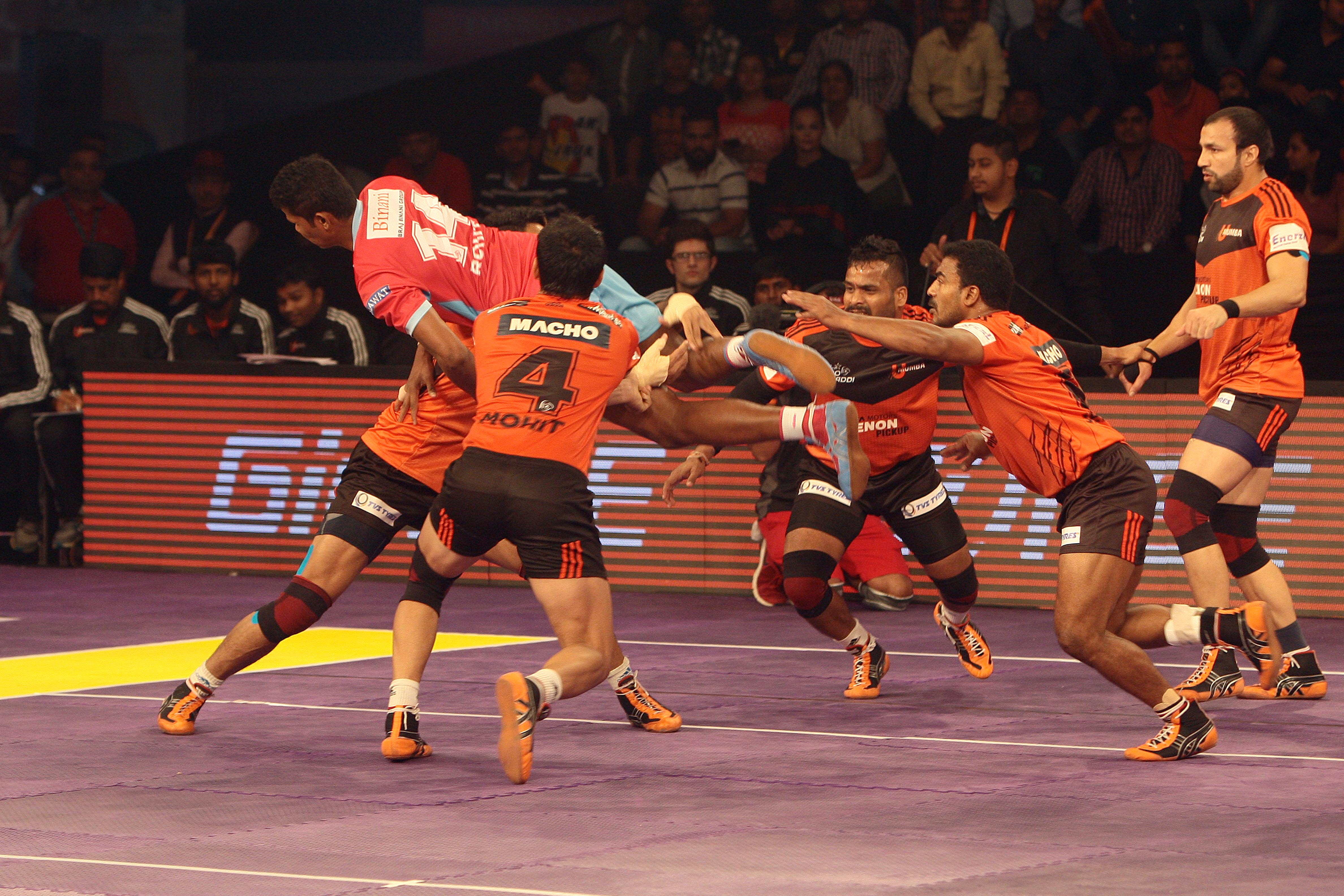 Pro Kabaddi: U Mumba thrash Jaipur to enter semi-final