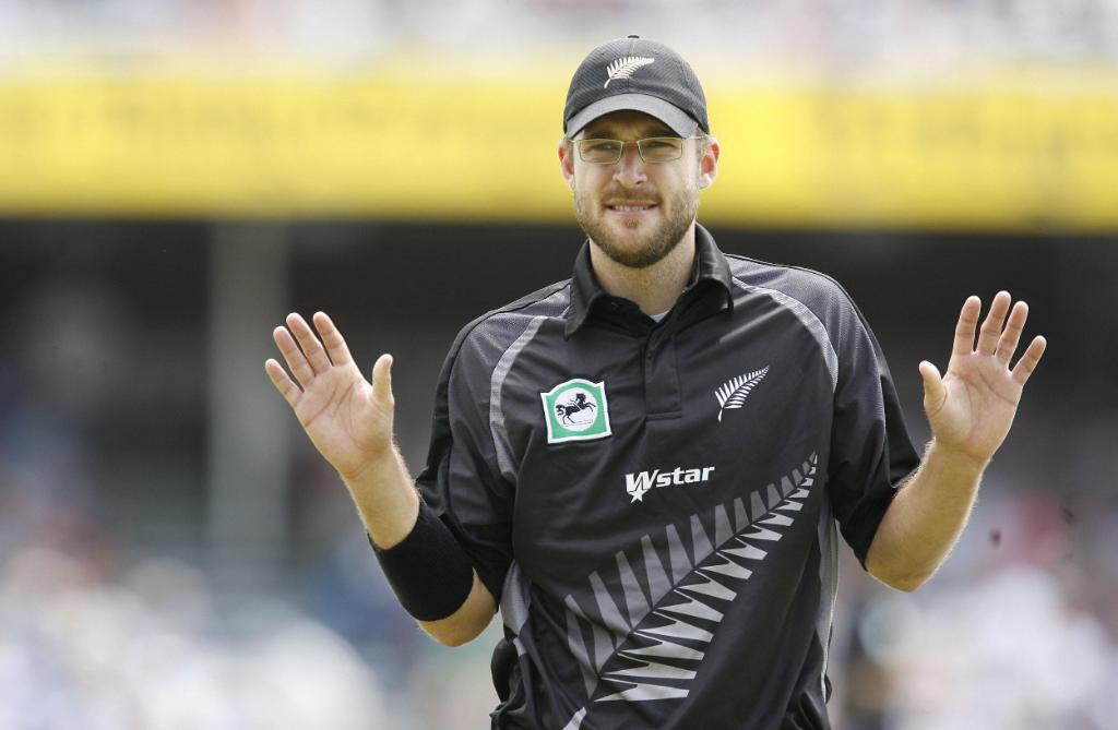 Daniel Vettori is of the opinion that players should be allowed to review wides