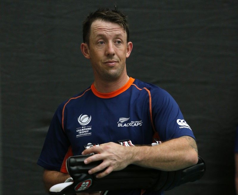 Luke Ronchi takes over from Peter Fulton to become New Zealand batting coach