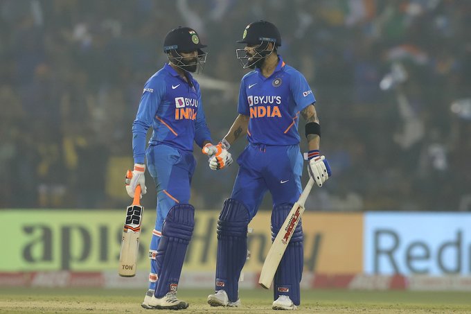 Ravindra Jadeja and Virat Kohli involves in a friendly banter
