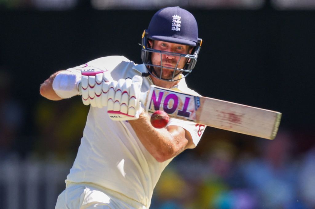 Dawid Malan scored an unbeaten 80 in England's second innings on Day 3 in Brisbane