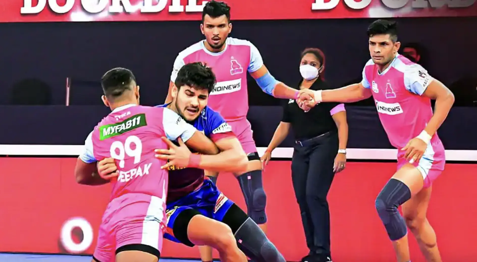 Nitin Kumars Super 10 Guides Jaipur Pink Panthers to PKL 2025 Tie-Break Triumph Over U Mumba