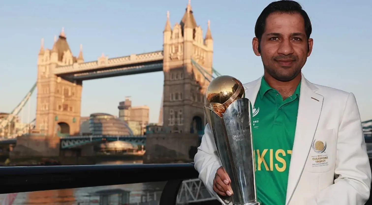 Sarfaraz Ahmed with the 2017 Champions Trophy Title.