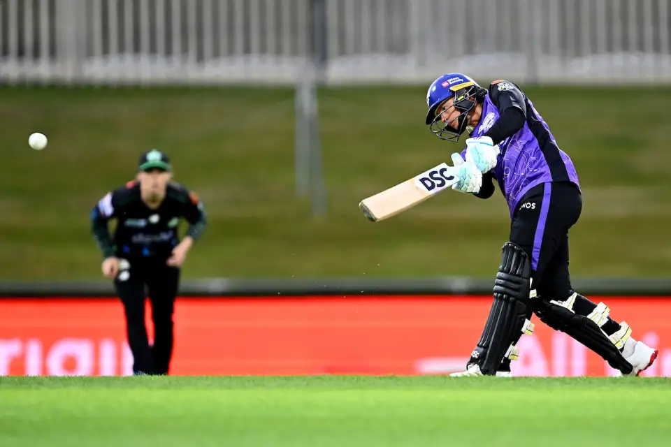 WBBL | Hobart Hurricanes become first team to qualify for playoffs by berating Melbourne Stars at home