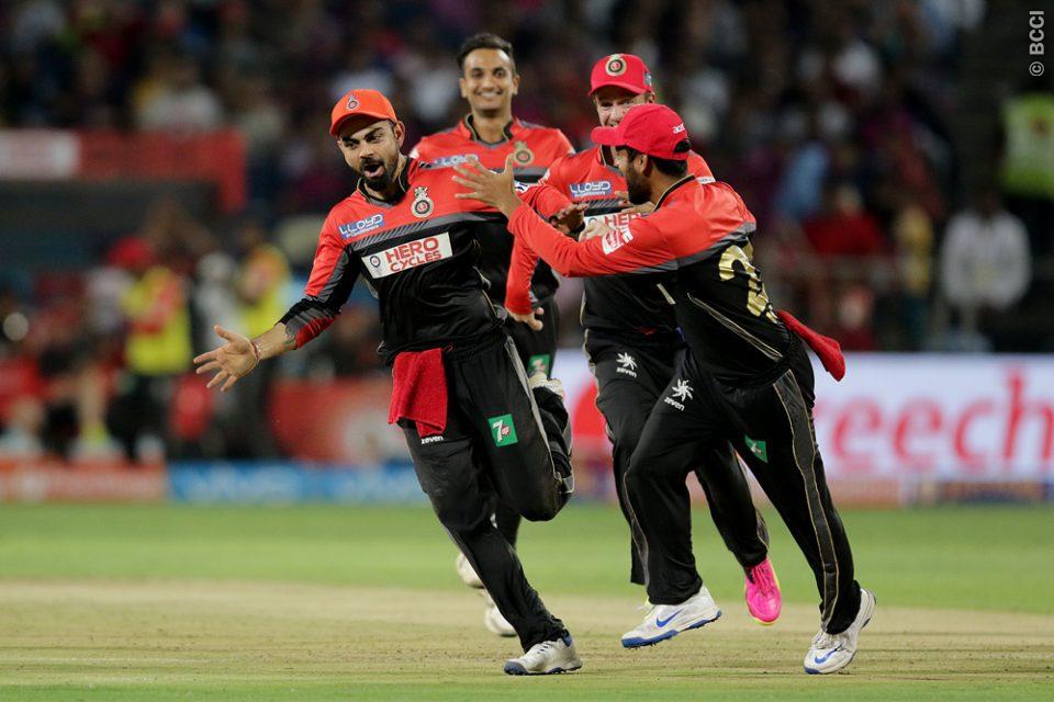 Twitter Reactions as Virat Kohli and ABD guide RCB to a win over Dhoni's Supergiants