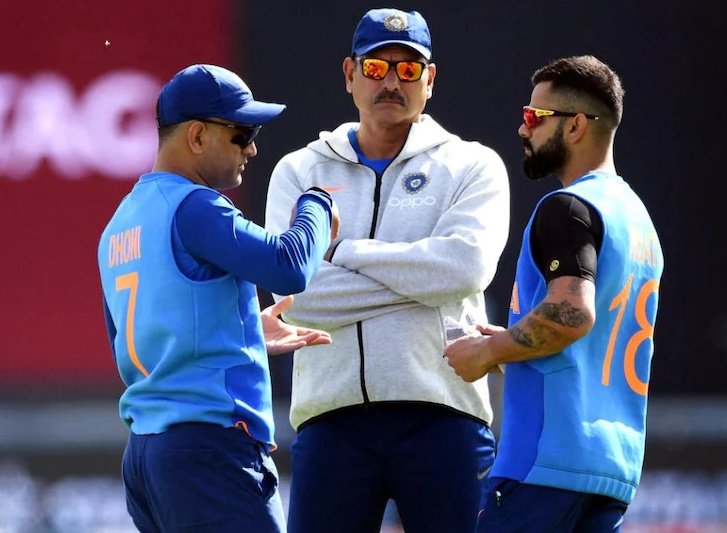 MS Dhoni (L) has been appointed as the mentor of Team India for the T20 World Cup 2021 