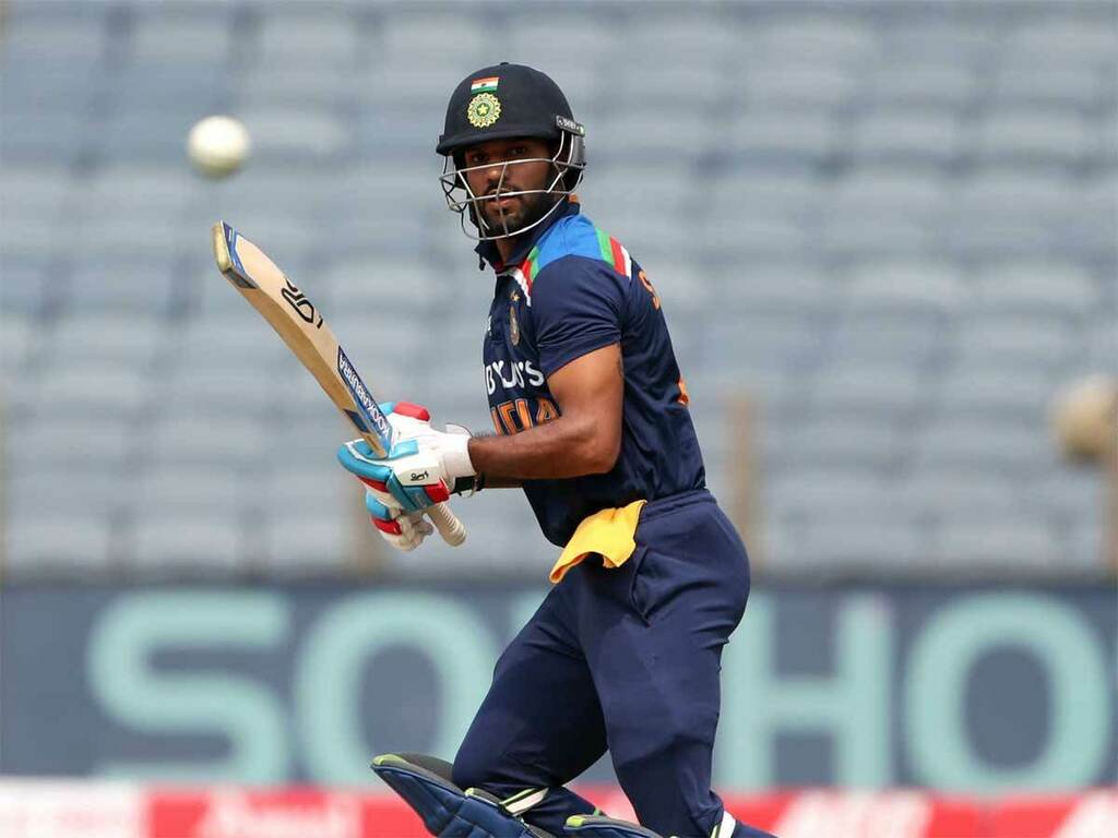 IND vs SA| Don’t see the point of Shikhar Dhawan’s inclusion in the squad, opines Saba Karim