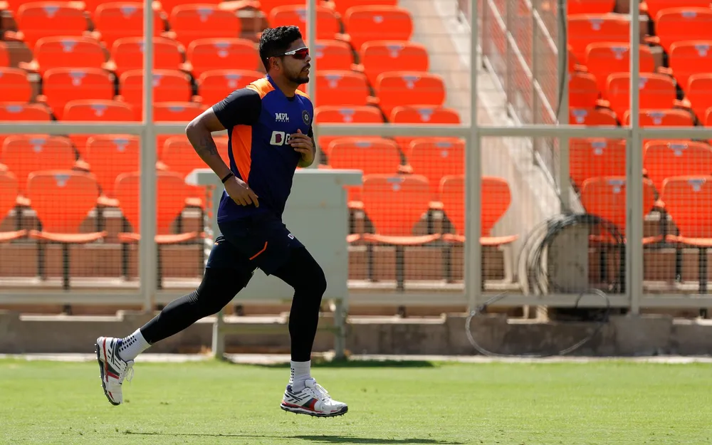  Umesh Yadav replaces Covid-19 positive Mohammed Shami for Australia T20Is.