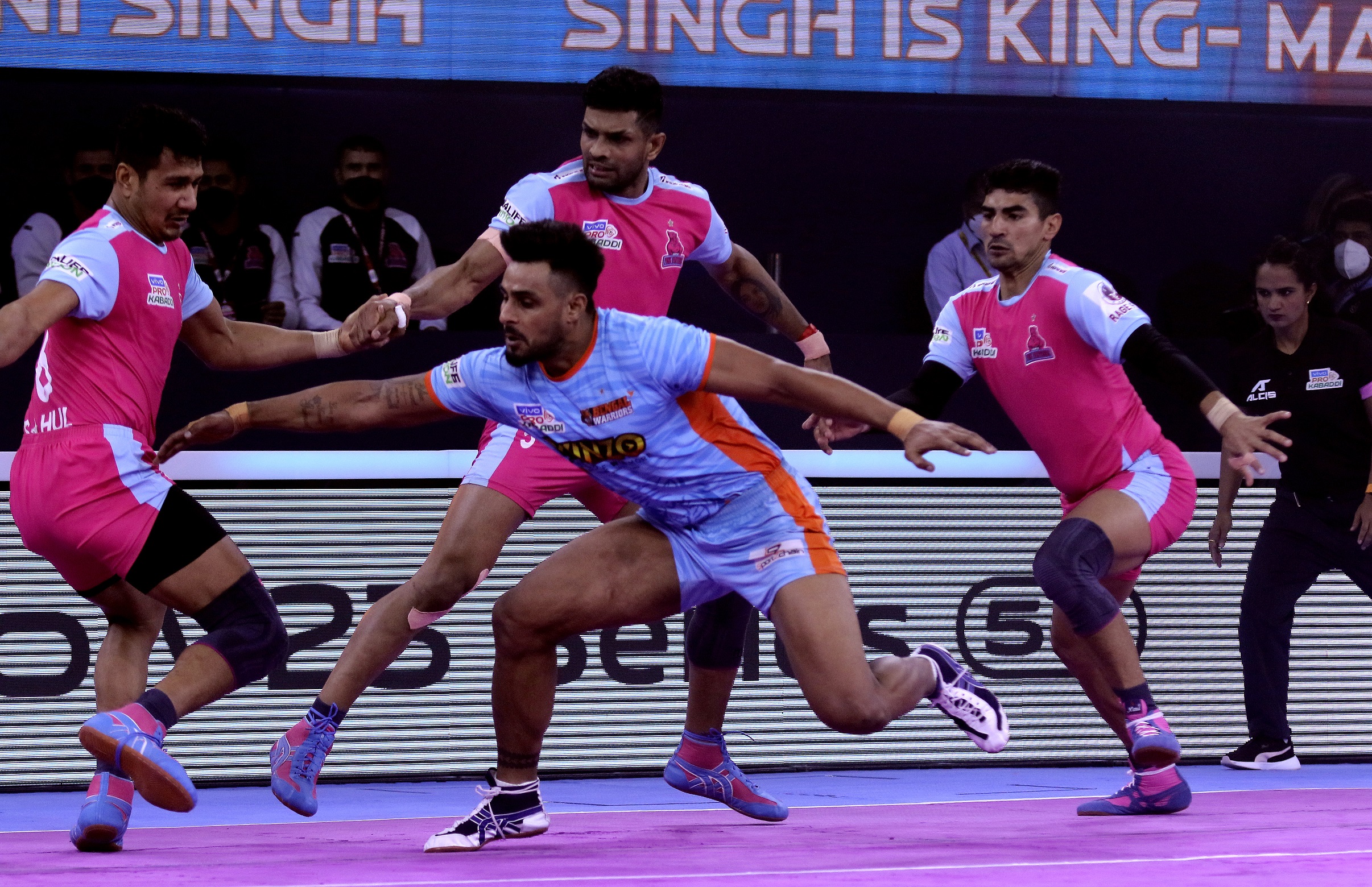 Pro Kabaddi | Maninder’s and Nabibakhsh help Bengal Warriors notch up third win