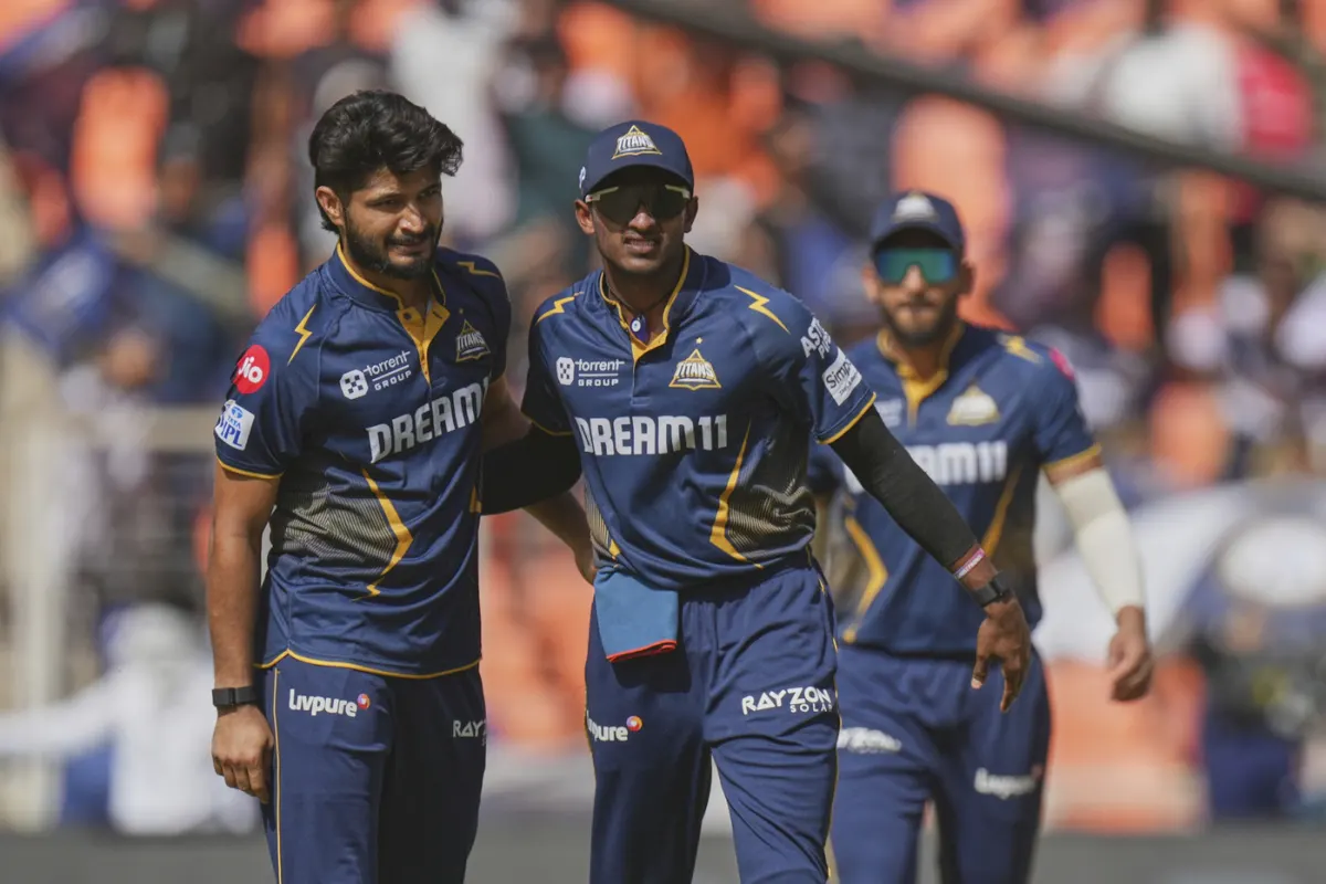 IPL 2025 | Twitter reacts as Arshad Khan takes an unexpected tumble twice on the crease