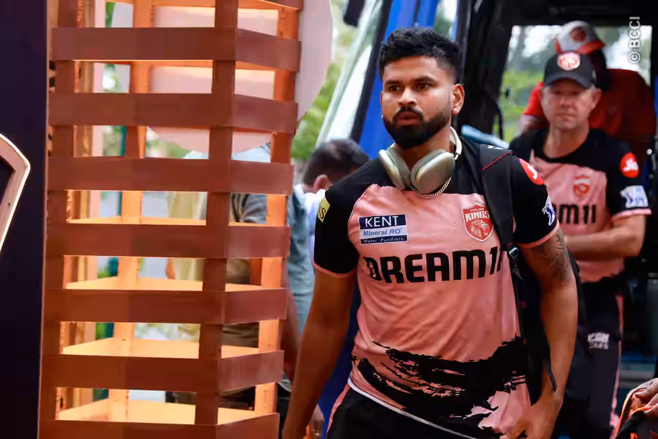 PBKS vs MI | Twitter in awe as Shreyas Iyer masterclass sends back Rohit Sharma