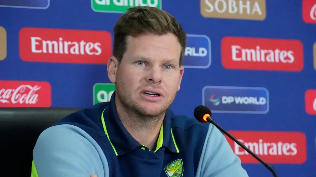 Steve Smith Delivers a Savage Roast to Englands Iconic Bowler