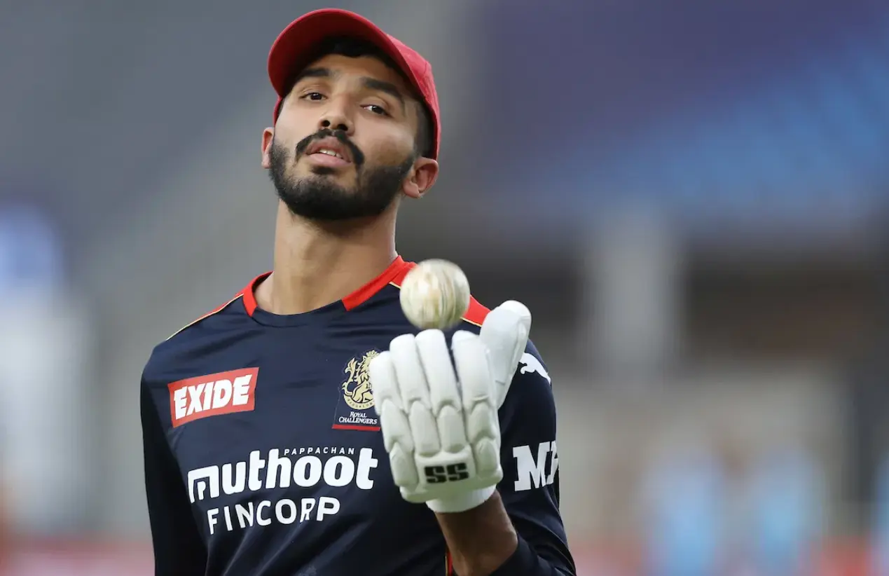 Devdutt Padikkal was born on July 7, 2000.