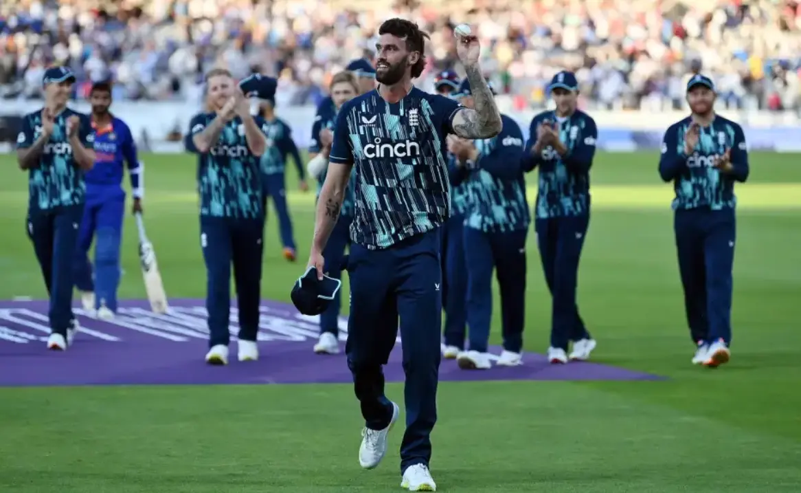 England defeated India by 100 runs.