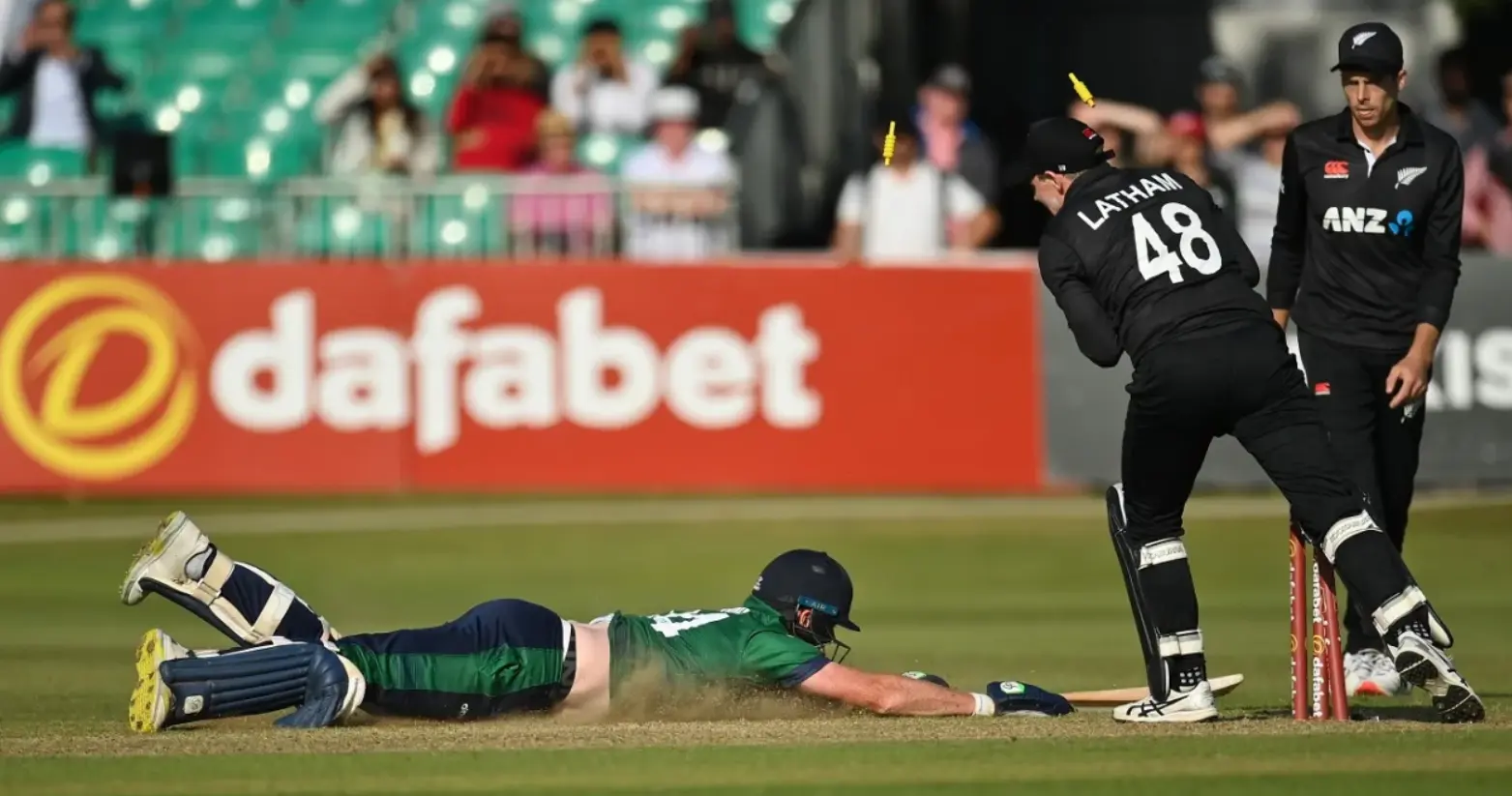 New Zealand won by 1 run.