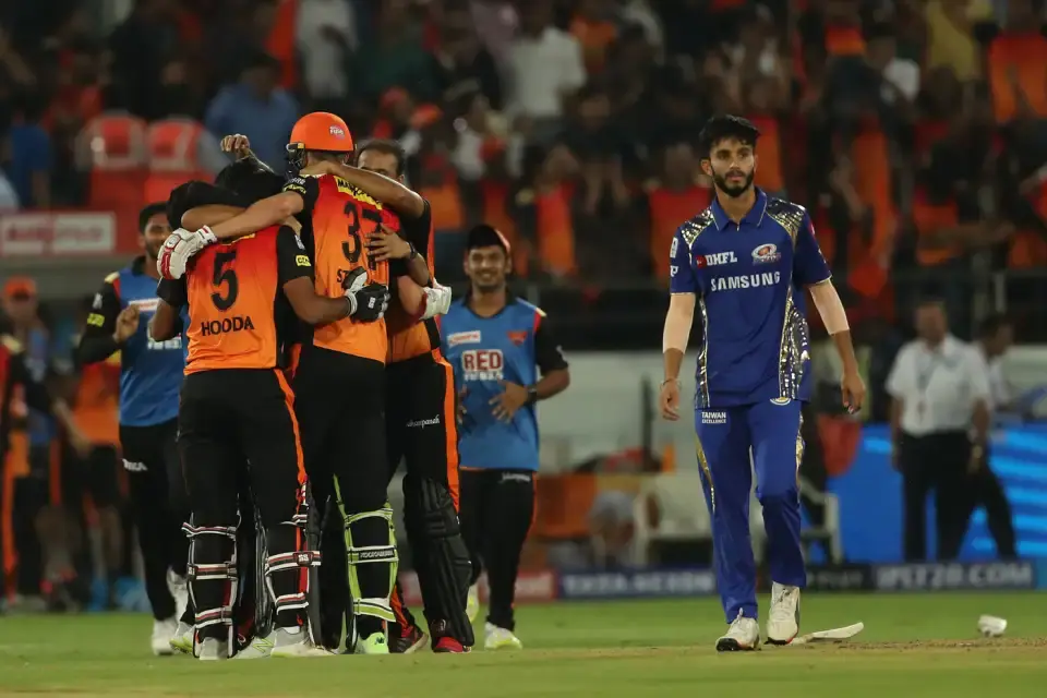 Sunrisers Hyderabad defeated Mumbai Indians by 1 wicket.