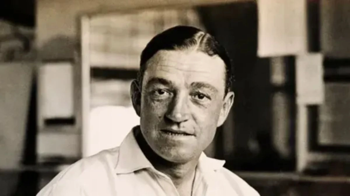 Wally Hammond Test debut on December 24, 1988.