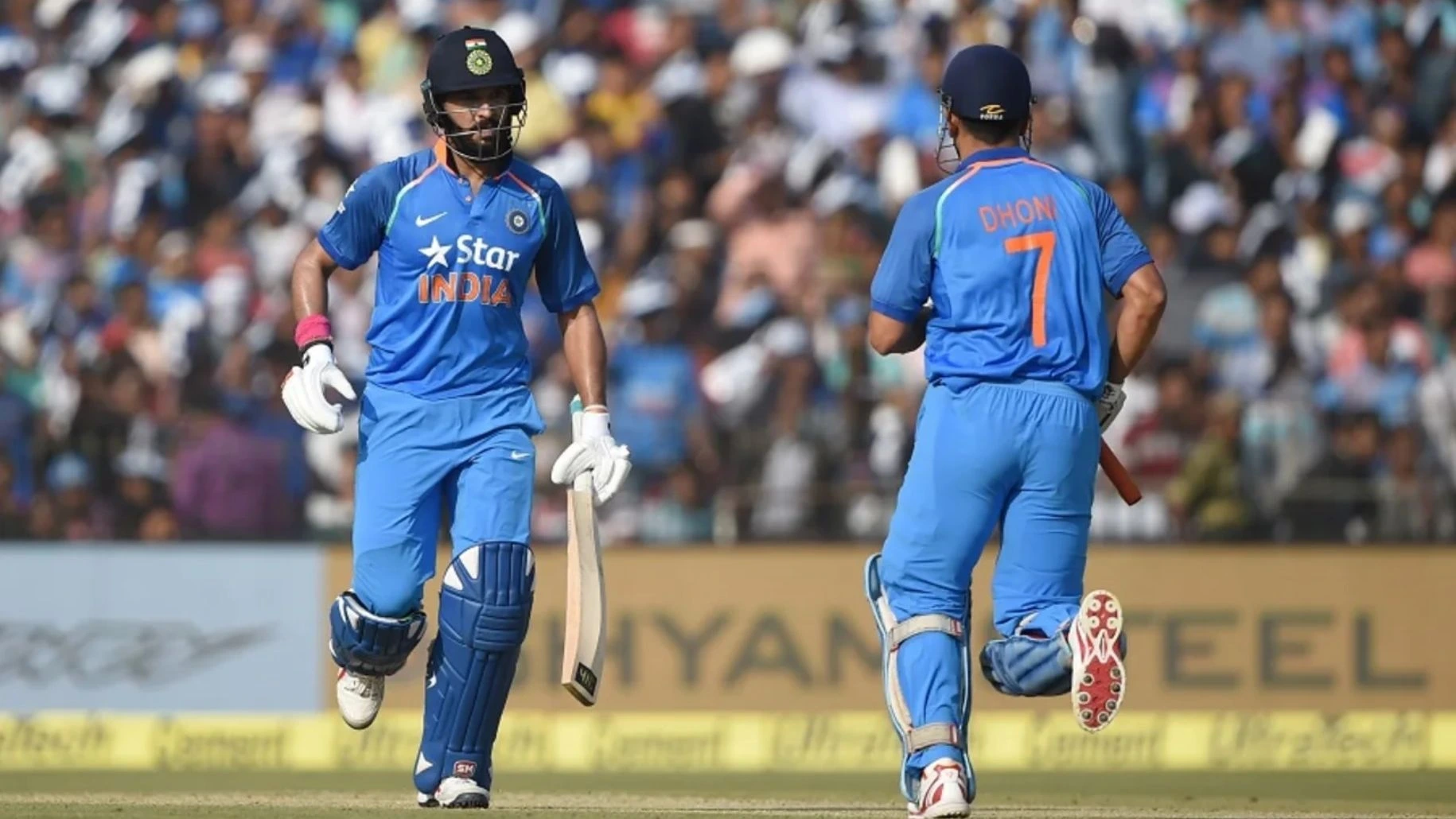 Yuvraj and Dhonis masterclass at Cuttack on January 19, 2017.